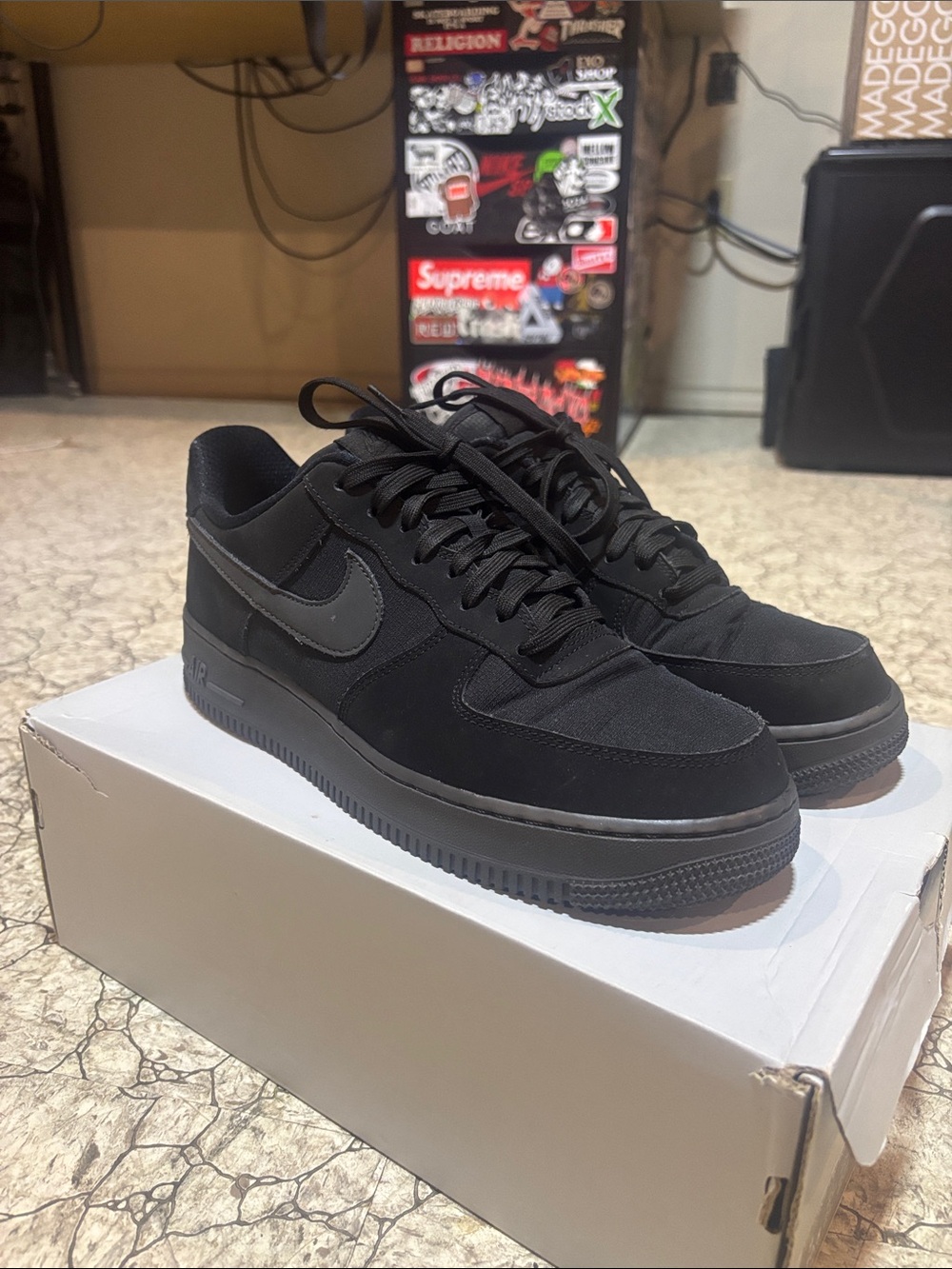 Nike Air Force 1 Low-Top Sneakers